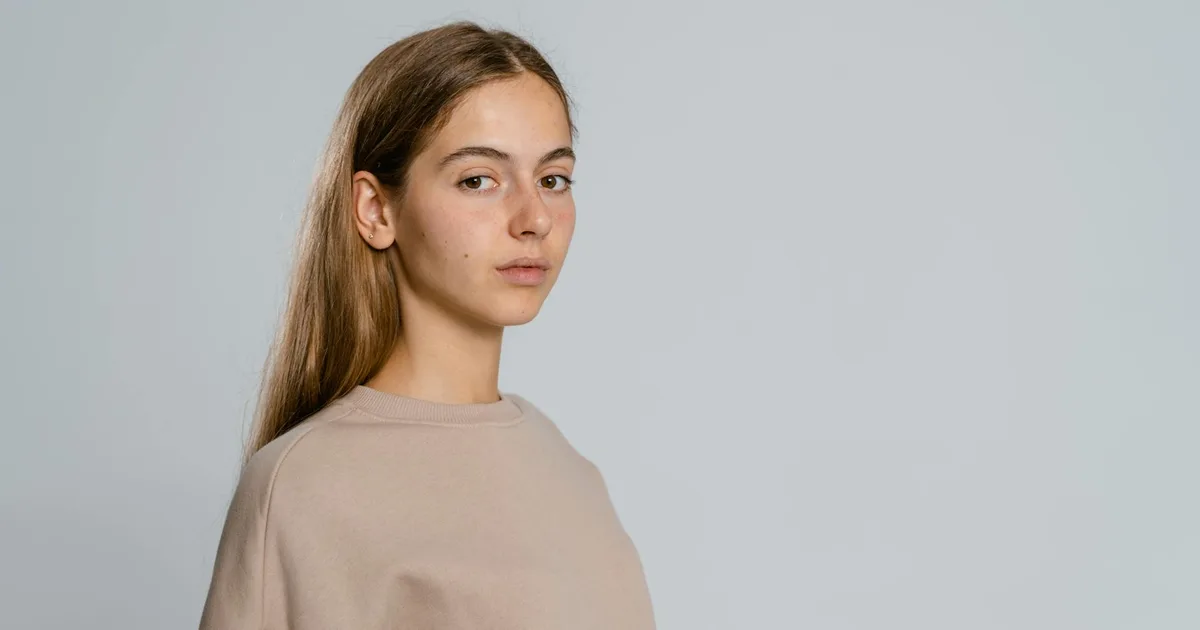 Chic & Now: Decoding This Season's Beauty Vibe