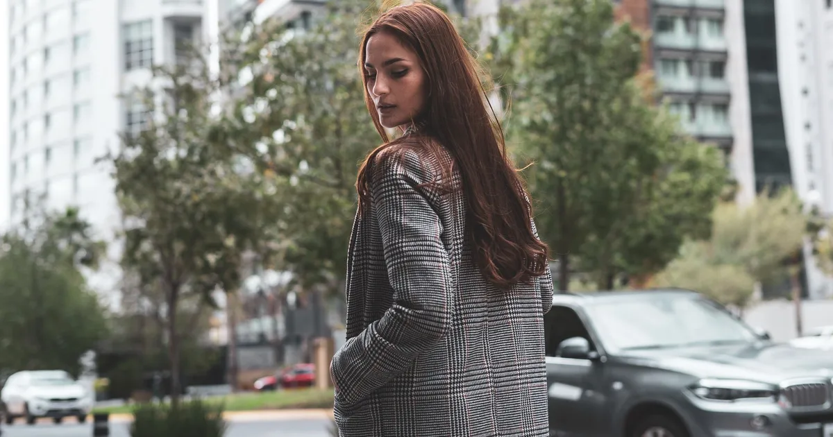 Autumn's Whisper: Curating Your Effortless Style & Timeless Fashion
